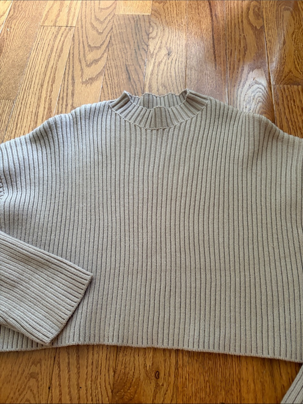 Mable Ribbed Knit Mock Neck Cropped Sweater Taupe M Clean Girl Chic Minimalist‎ - Picture 3 of 11